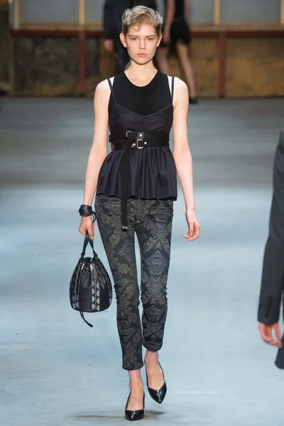 Look 31